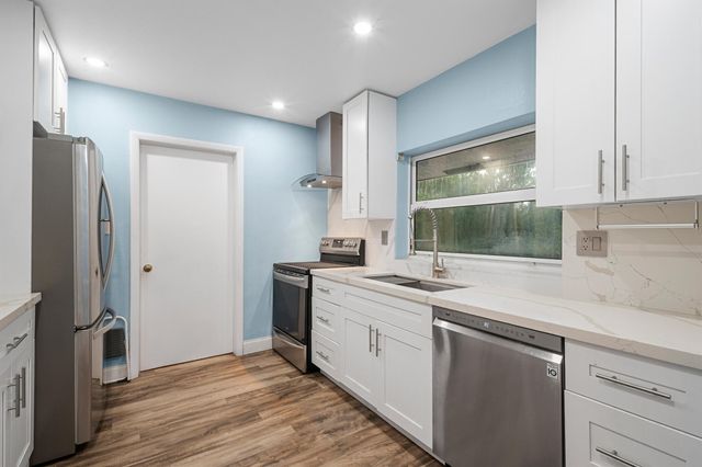 7503 NW 42nd Street, Coral Springs, FL 33065