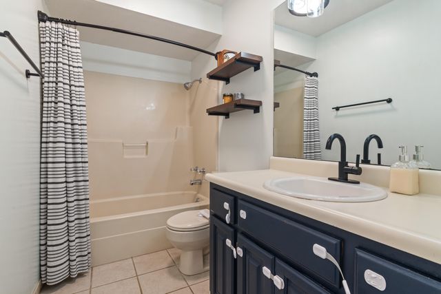 2965 E Belmont Street, Springfield, MO 65802