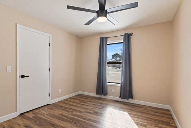 2965 E Belmont Street, Springfield, MO 65802