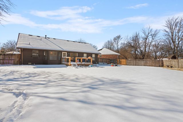 2965 E Belmont Street, Springfield, MO 65802