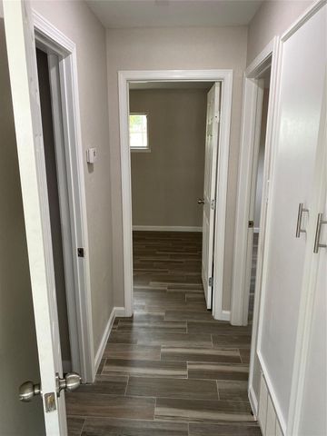 2922 Randolph Road, Pasadena, TX 77503