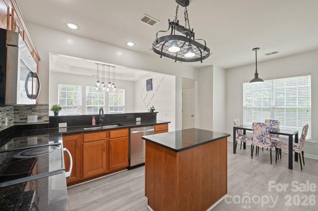 2237 Arbor Vista Drive, Charlotte, NC 28262