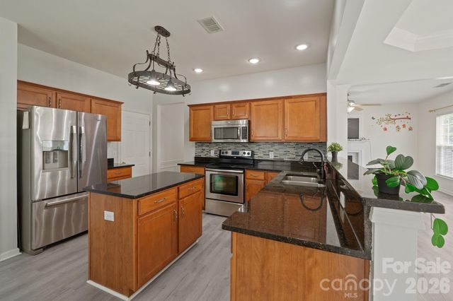 2237 Arbor Vista Drive, Charlotte, NC 28262