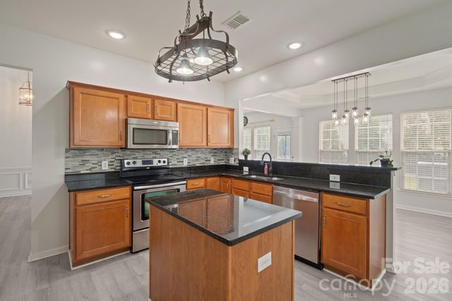 2237 Arbor Vista Drive, Charlotte, NC 28262