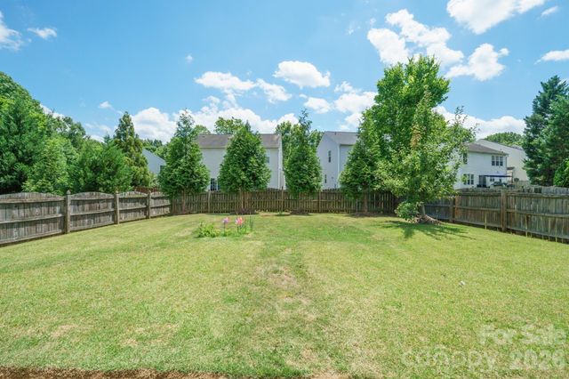 2237 Arbor Vista Drive, Charlotte, NC 28262