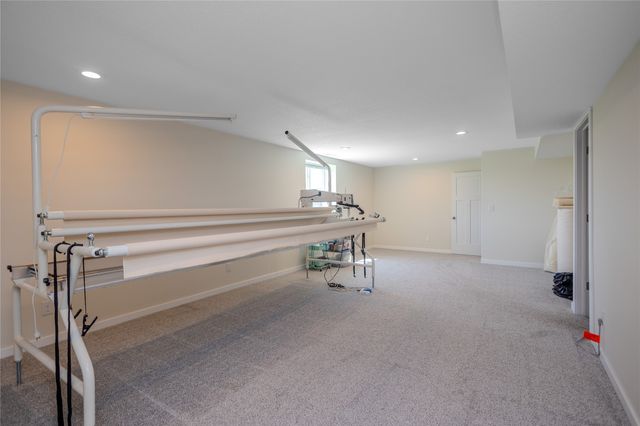 3144 Lakeview Drive SE, Altoona, IA 50009