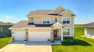 3144 Lakeview Drive SE, Altoona, IA 50009