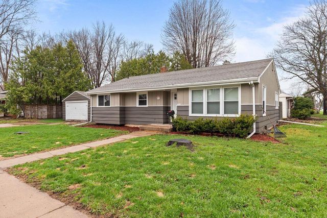 2007 S GLADYS AVENUE, Appleton, WI 54915
