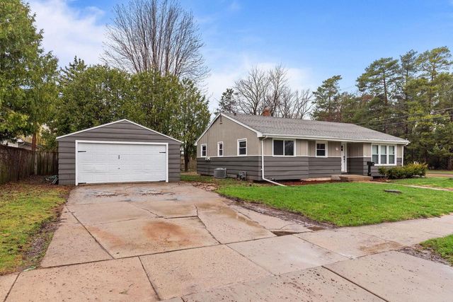 2007 S GLADYS AVENUE, Appleton, WI 54915