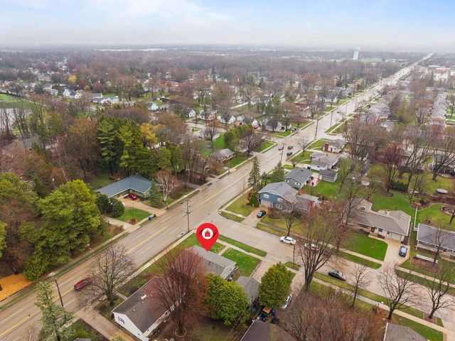 2007 S GLADYS AVENUE, Appleton, WI 54915