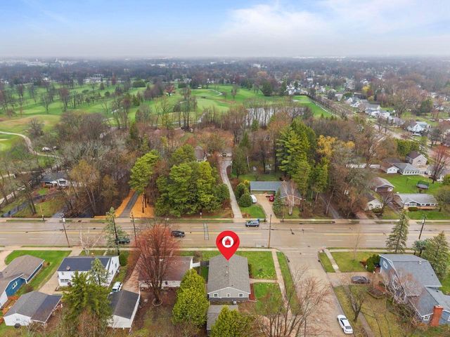 2007 S GLADYS AVENUE, Appleton, WI 54915