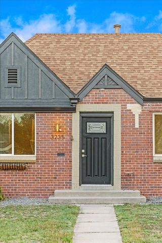 3235 Albion Street, Denver, CO 80207