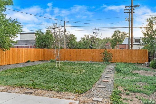 3235 Albion Street, Denver, CO 80207