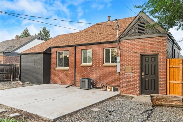3235 Albion Street, Denver, CO 80207