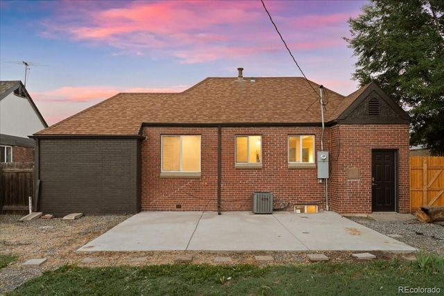 3235 Albion Street, Denver, CO 80207
