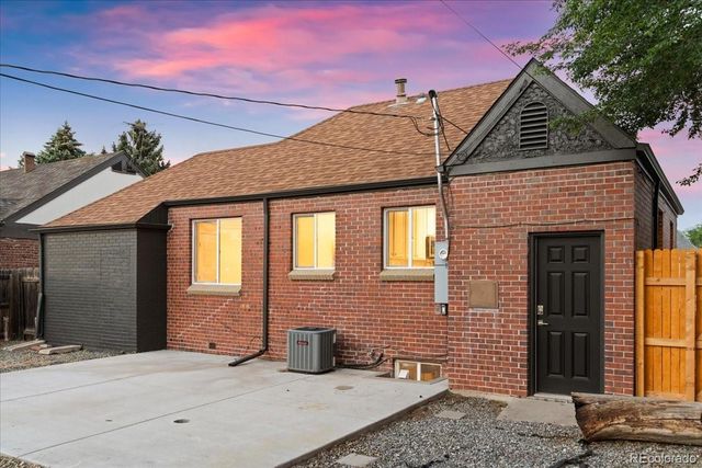 3235 Albion Street, Denver, CO 80207
