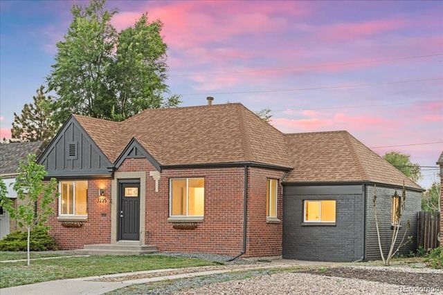 3235 Albion Street, Denver, CO 80207