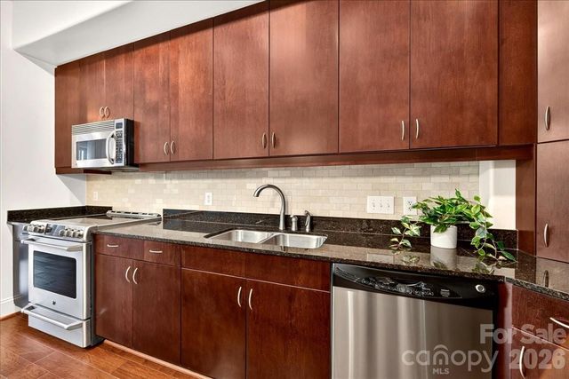 4625 Piedmont Row Drive 316, Charlotte, NC 28210