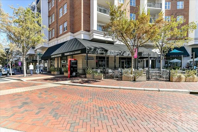 4625 Piedmont Row Drive 316, Charlotte, NC 28210