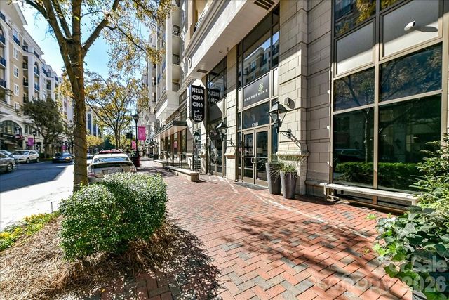 4625 Piedmont Row Drive 316, Charlotte, NC 28210