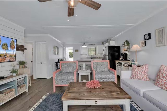 611 B 3rd Ave. S, North Myrtle Beach, SC 29582