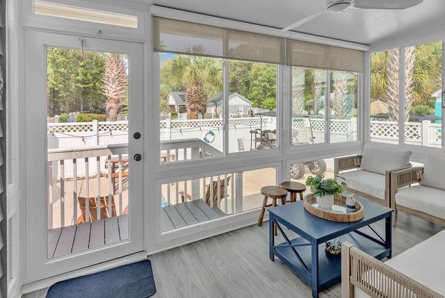 611 B 3rd Ave. S, North Myrtle Beach, SC 29582