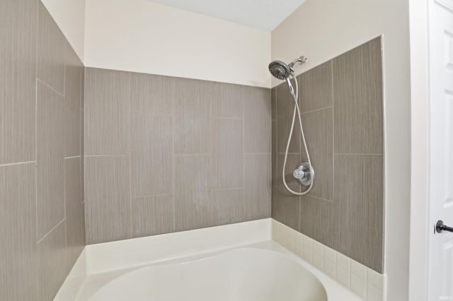 10832 Deep Creek Court, Fort Wayne, IN 46804