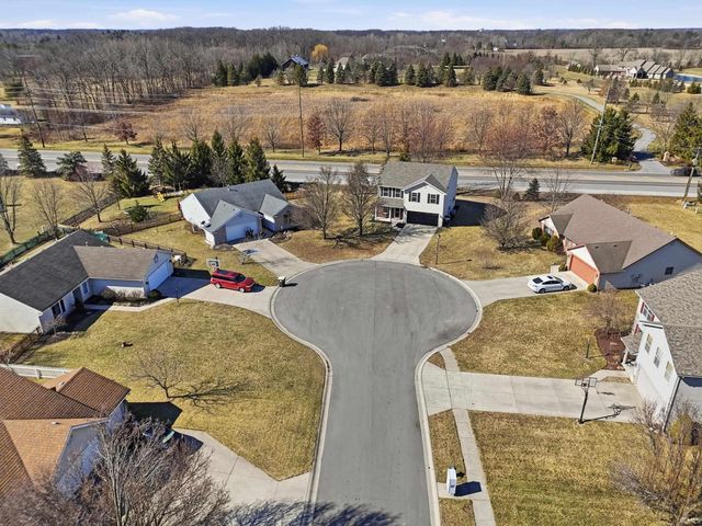 10832 Deep Creek Court, Fort Wayne, IN 46804