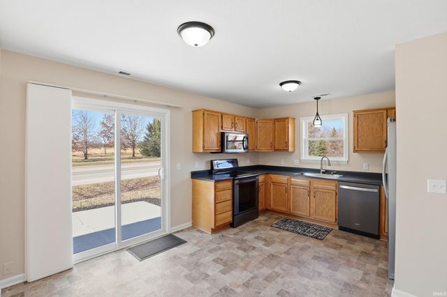 10832 Deep Creek Court, Fort Wayne, IN 46804