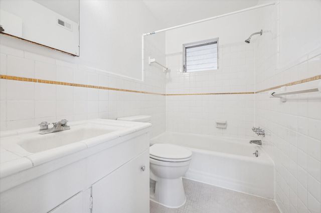 3703 Roseland Street 10, Houston, TX 77006