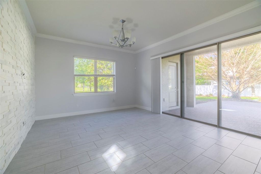 Image 17 of property listing at 10950 CITRON OAKS DRIVE, Orlando, FL 32836