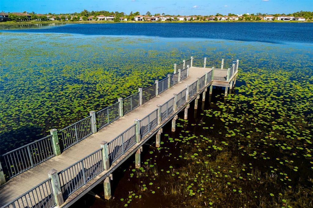 Image 44 of property listing at 10950 CITRON OAKS DRIVE, Orlando, FL 32836