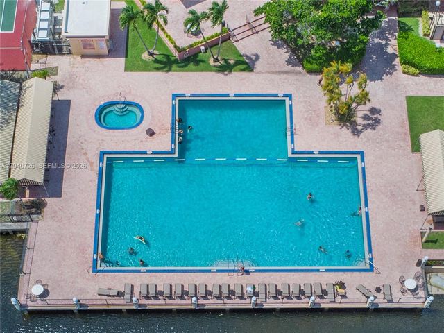 100 Berkley Rd 210, Hollywood, FL 33024