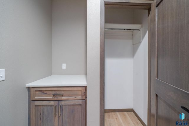 638 Harter Dr Drive, Madison, SD 57042