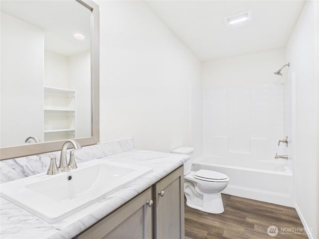 401 2nd Street SW, Rock Island, WA 98850