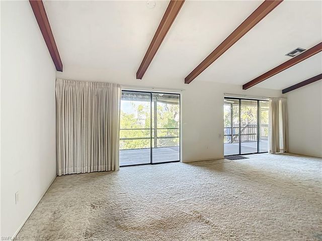 1595 Bunting LN, Sanibel, FL 33957