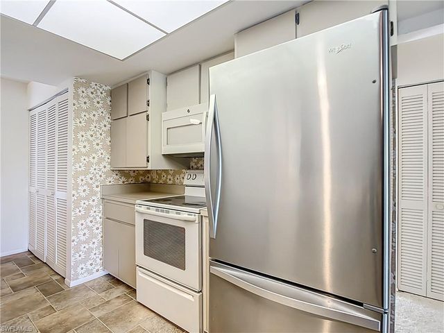 1595 Bunting LN, Sanibel, FL 33957