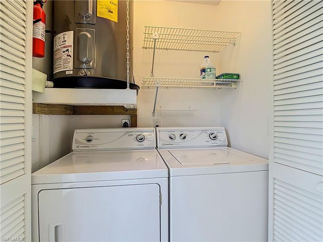 1595 Bunting LN, Sanibel, FL 33957