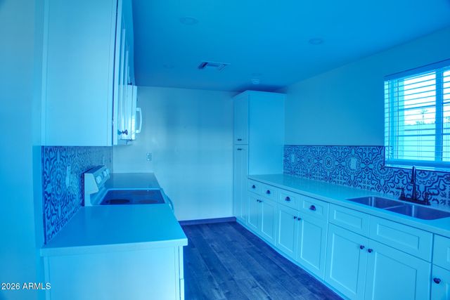11 W PASADENA Avenue, Phoenix, AZ 85013