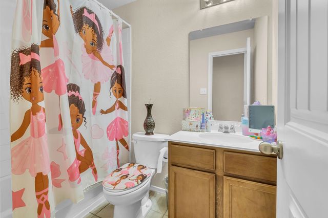 2256 Spring Hollow Drive, Lancaster, TX 75134