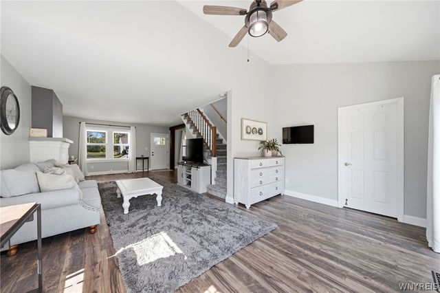5886 Tonawanda Creek Road, Pendleton, NY 14094