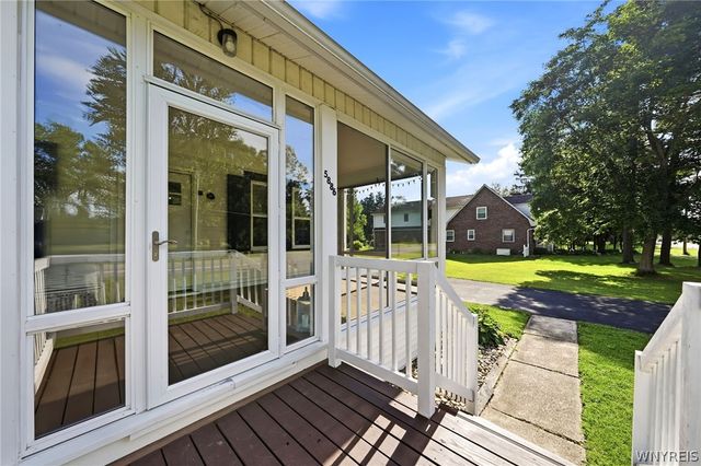 5886 Tonawanda Creek Road, Pendleton, NY 14094