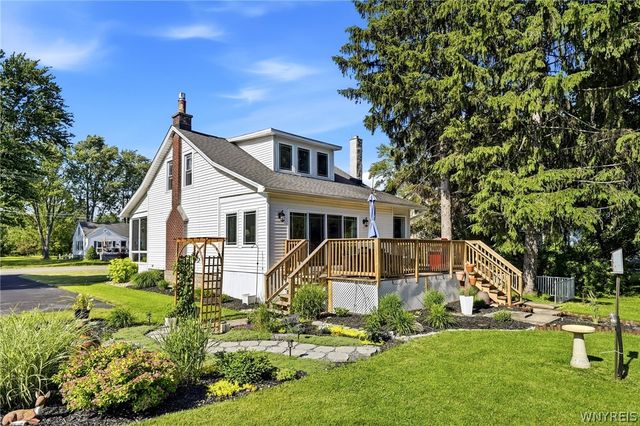 5886 Tonawanda Creek Road, Pendleton, NY 14094