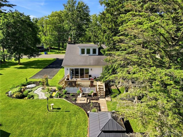 5886 Tonawanda Creek Road, Pendleton, NY 14094