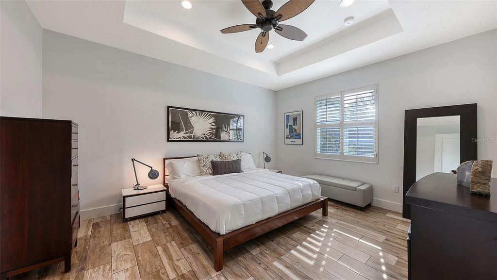 Image 19 of property listing at 4756 RINGWOOD MEADOW, Sarasota, FL 34235