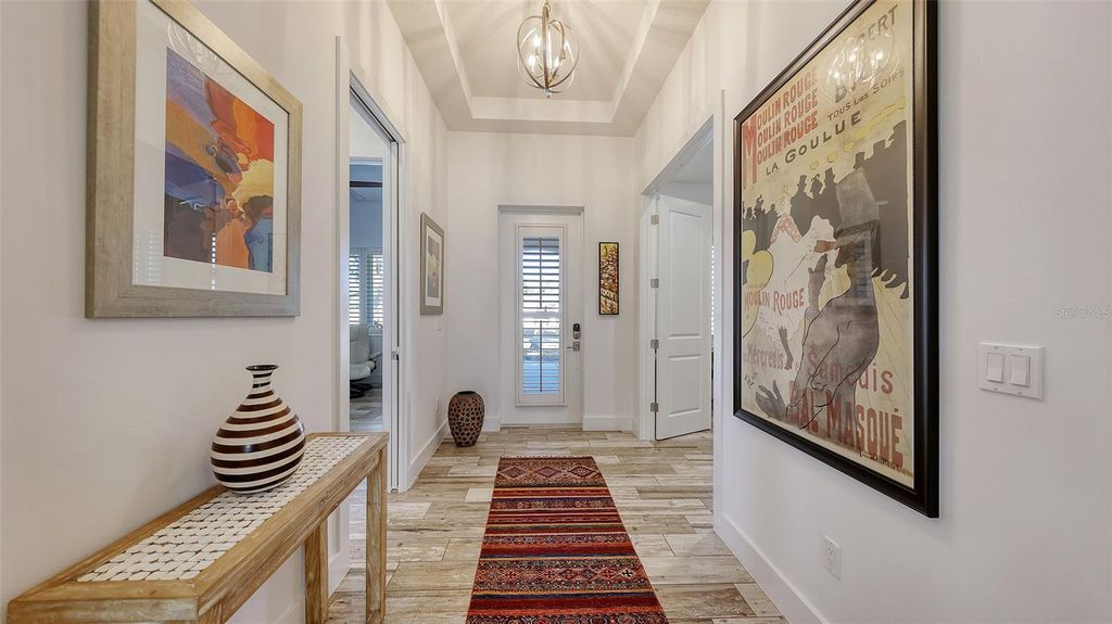 Image 3 of property listing at 4756 RINGWOOD MEADOW, Sarasota, FL 34235