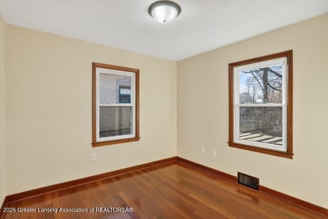 735 N Cochran Avenue, Charlotte, MI 48813