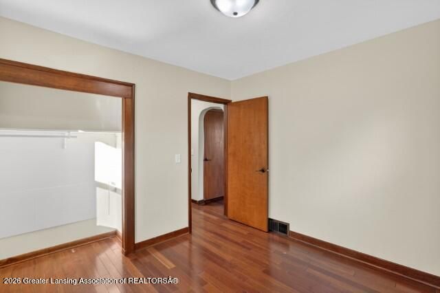 735 N Cochran Avenue, Charlotte, MI 48813