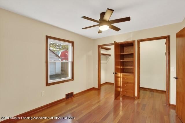 735 N Cochran Avenue, Charlotte, MI 48813