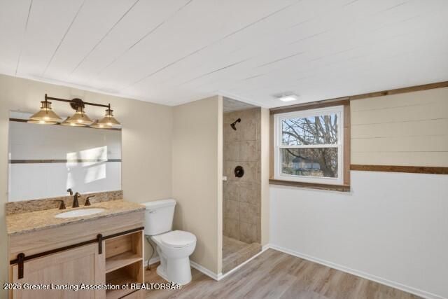 735 N Cochran Avenue, Charlotte, MI 48813